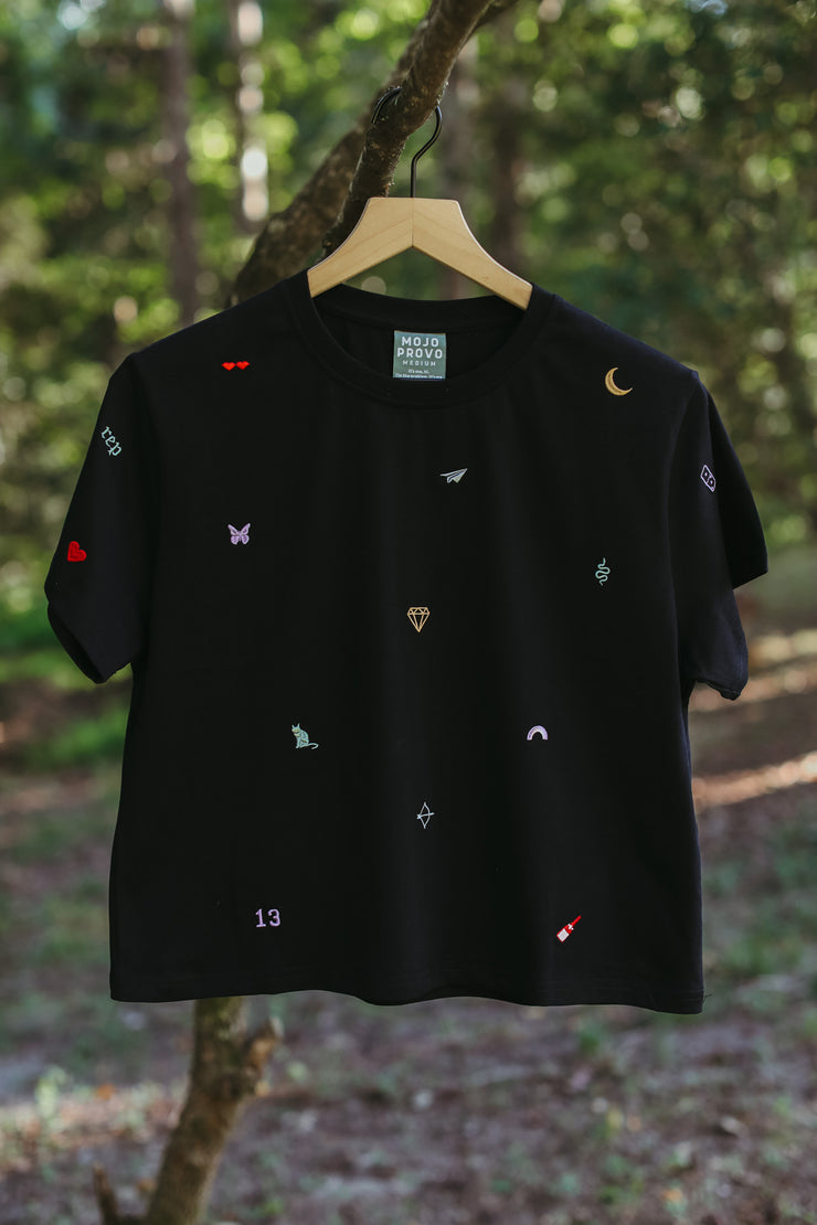 Cropped Taylor Tee