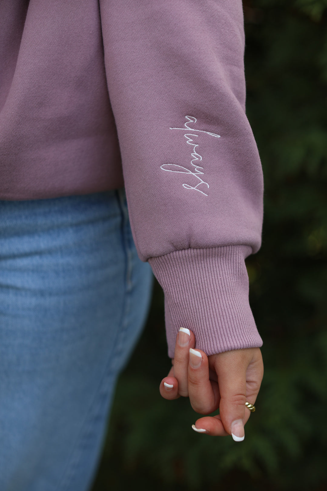Always Embroidered Crew – Mojo Provo